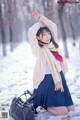 Coser@周叽是可爱兔兔 Vol.028: 雪景JK (15 photos) P11 No.8f03a8